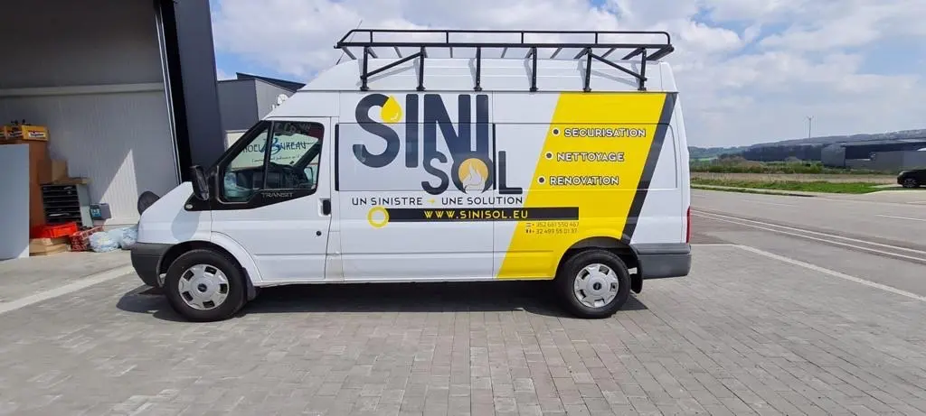 camionette sinisol - entreprise de securisation, nettoyage et renovation apres sinistre